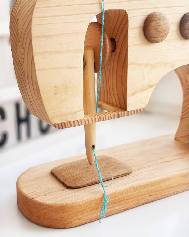 Дерев'яна іграшкова швейна машинка, wooden sewing machine toy