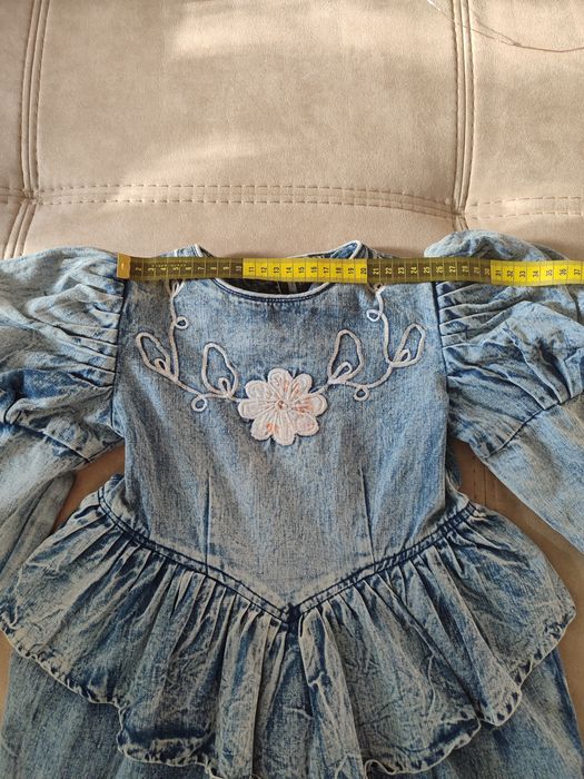 Отдам бесплатно платье на девочку