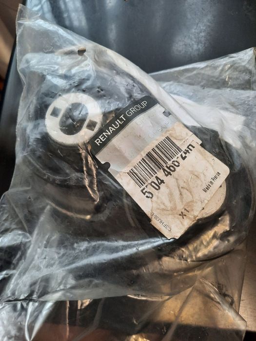 Reno Laguna сайленблоки