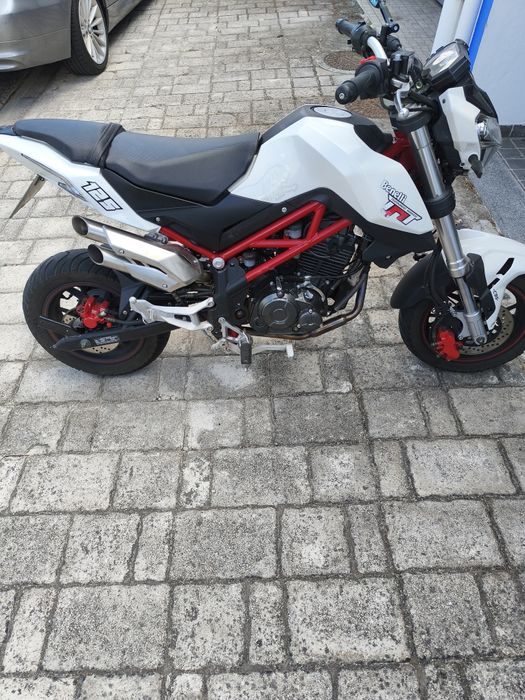 Benelli TNT 125.