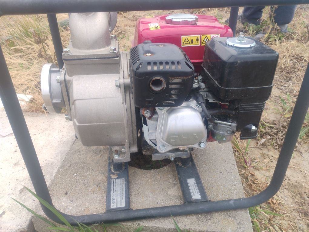 Pompa spalinowa honda