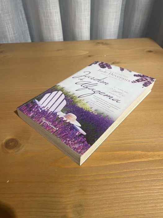 Livro “Jardim de Alfazema” de Jude Deveraux