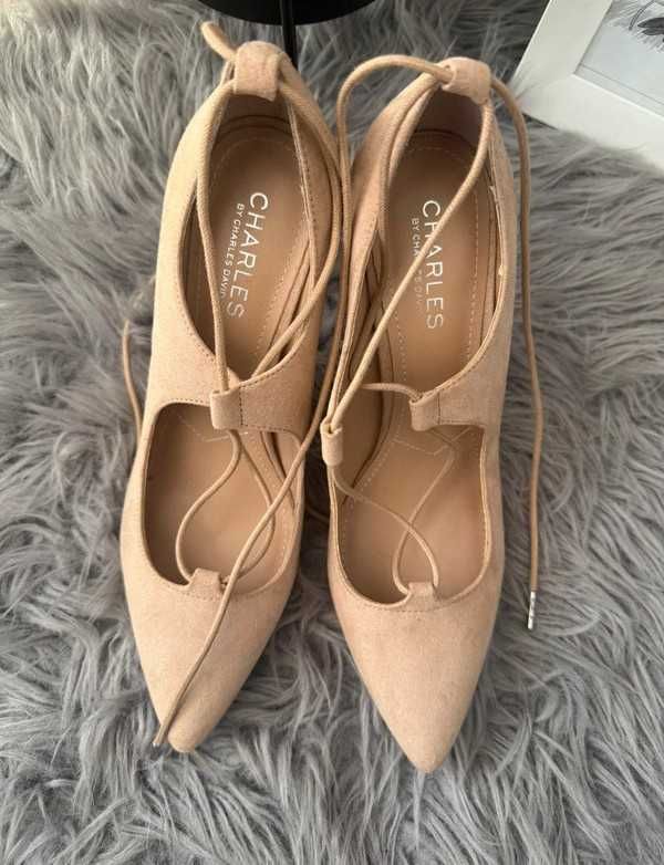 Szpilki beżowe wiązane eleganckie wizytowe minimal high heels 39/39,5