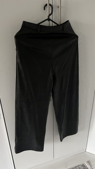 Кажаные штаны хс-с