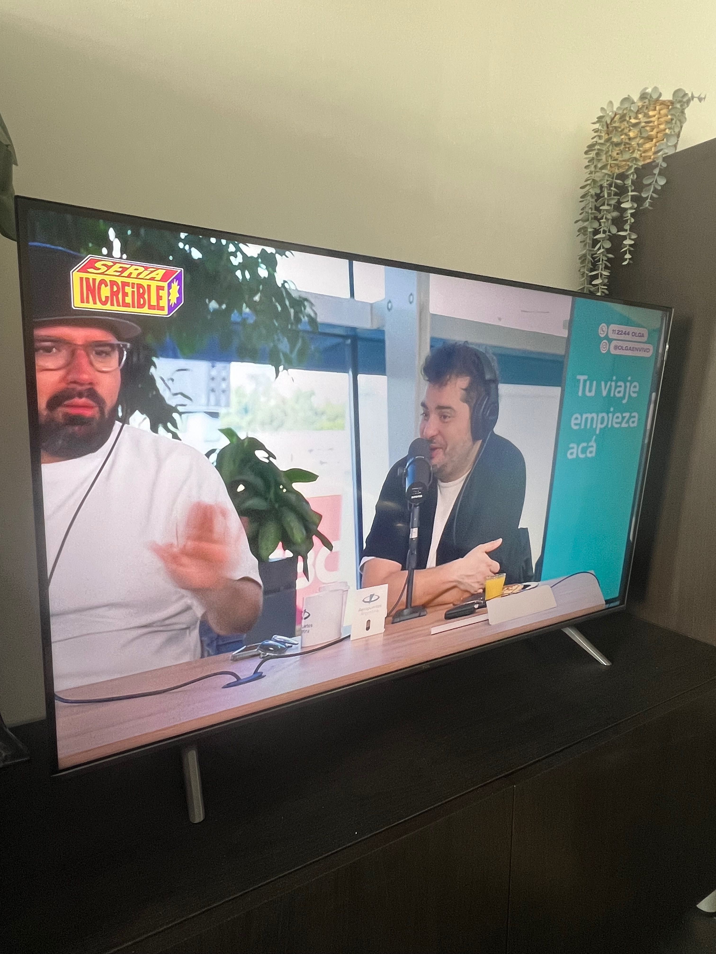 Televisor TCL 43”