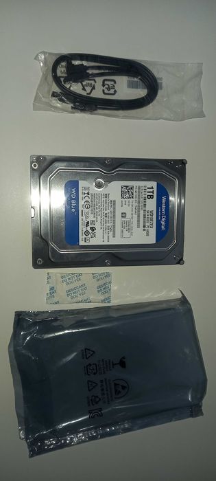 Жёсткий диск на 1Tb WD Blue WD10EZEX