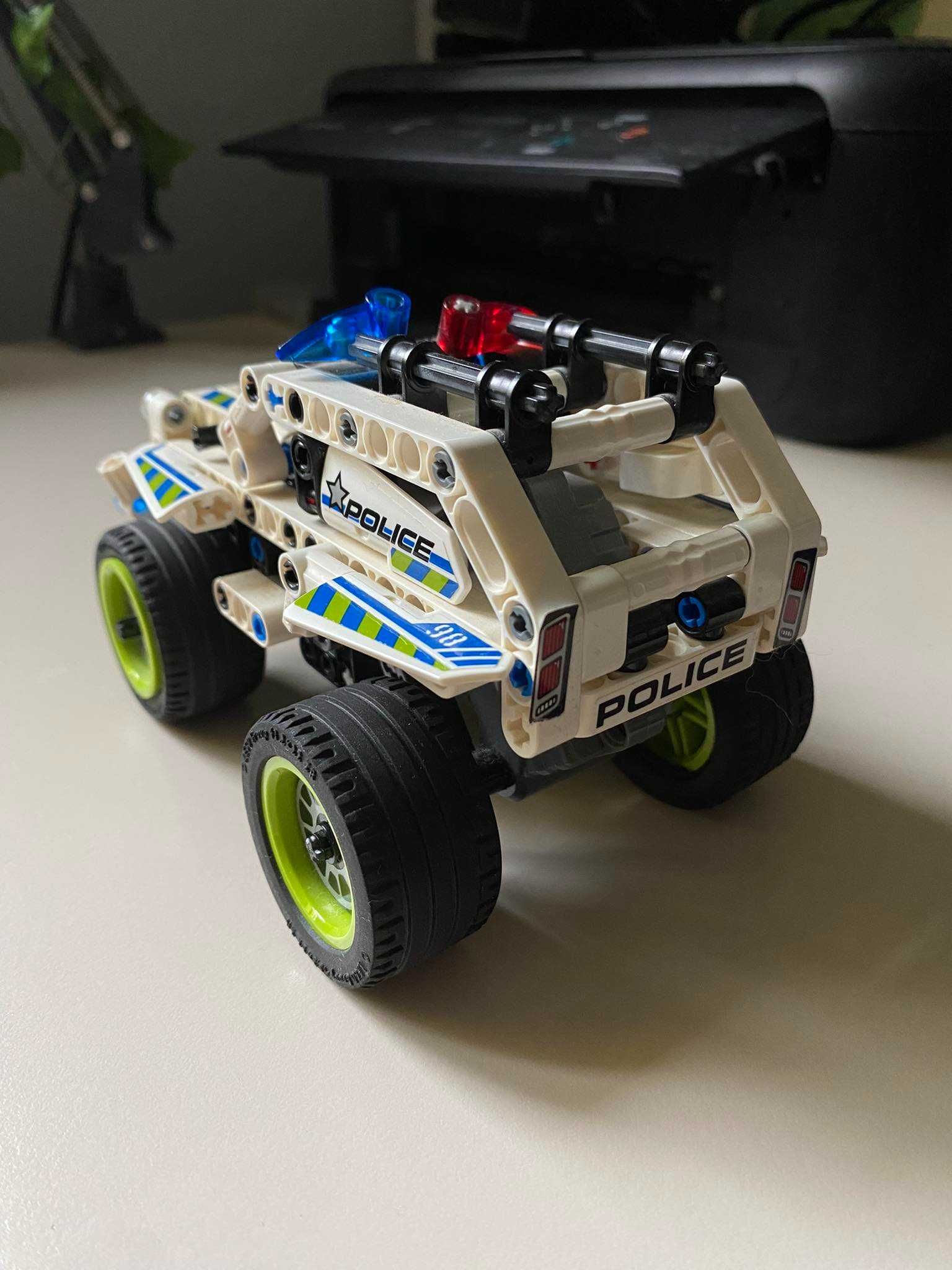 LEGO Technic Police Interceptor 42047