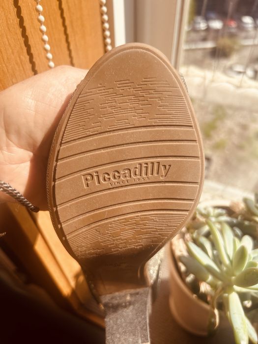 PF, leia a descrição e veja as fotos. sapatos para muitas ocasioes