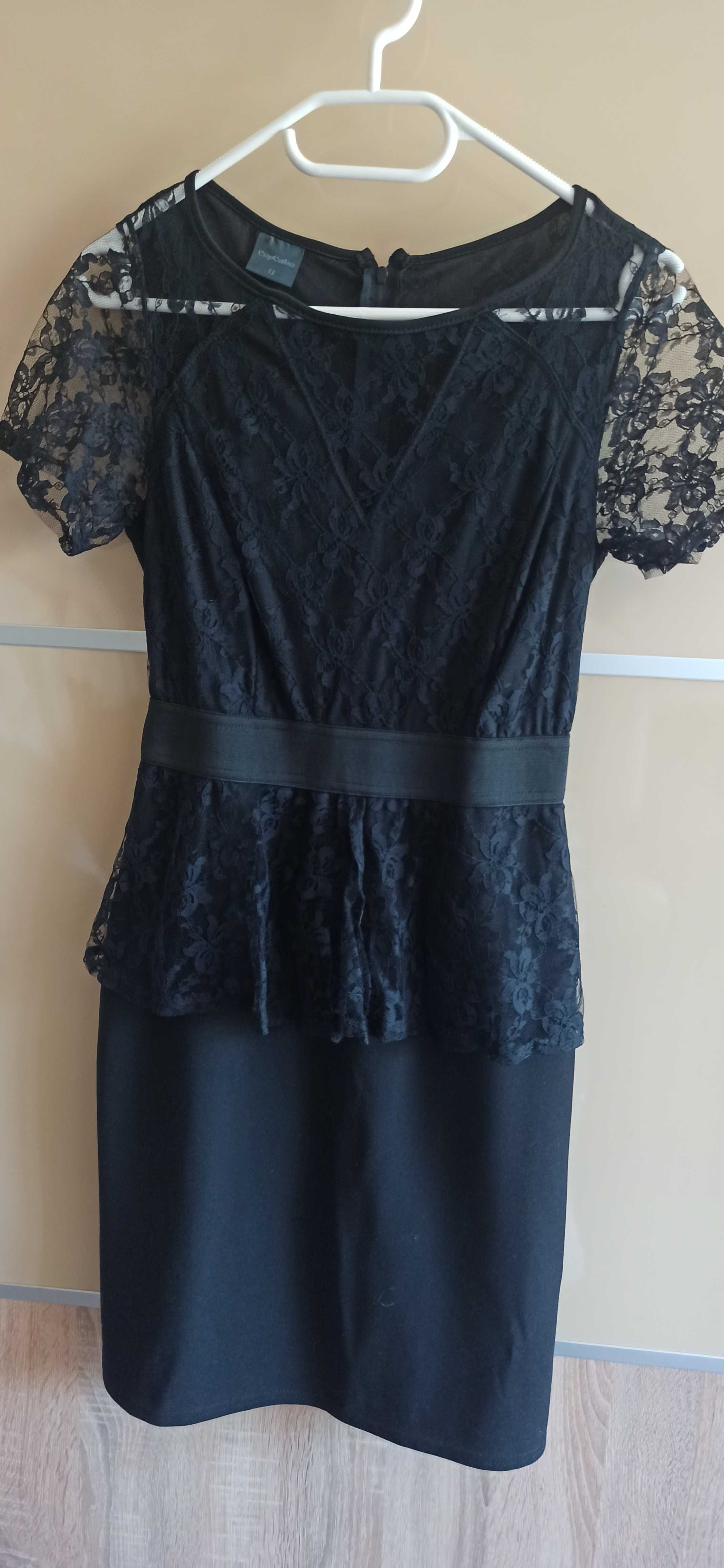 Czarna sukienka z koronką r. 38/M