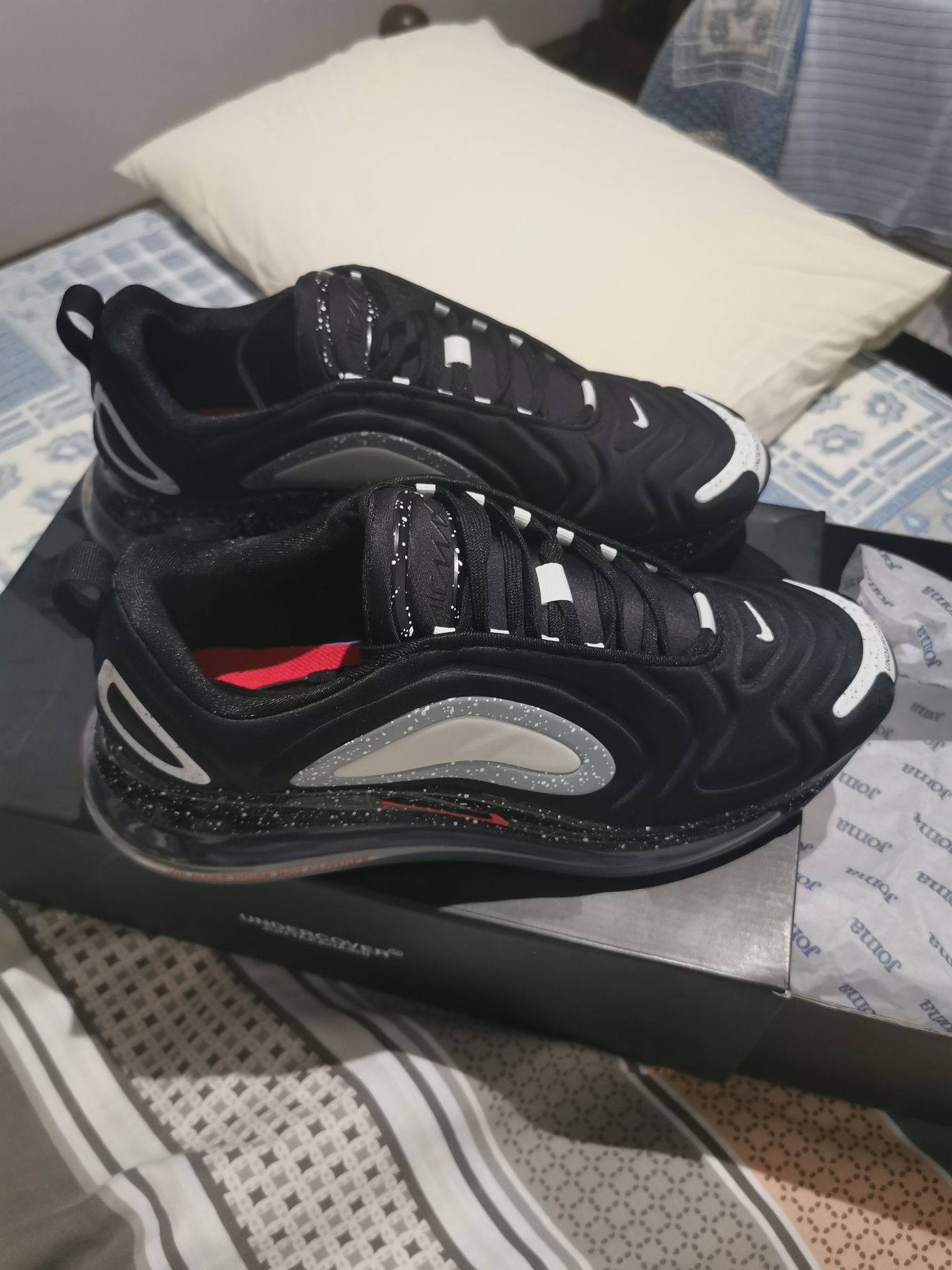 Ténis nike air max 720 undercover