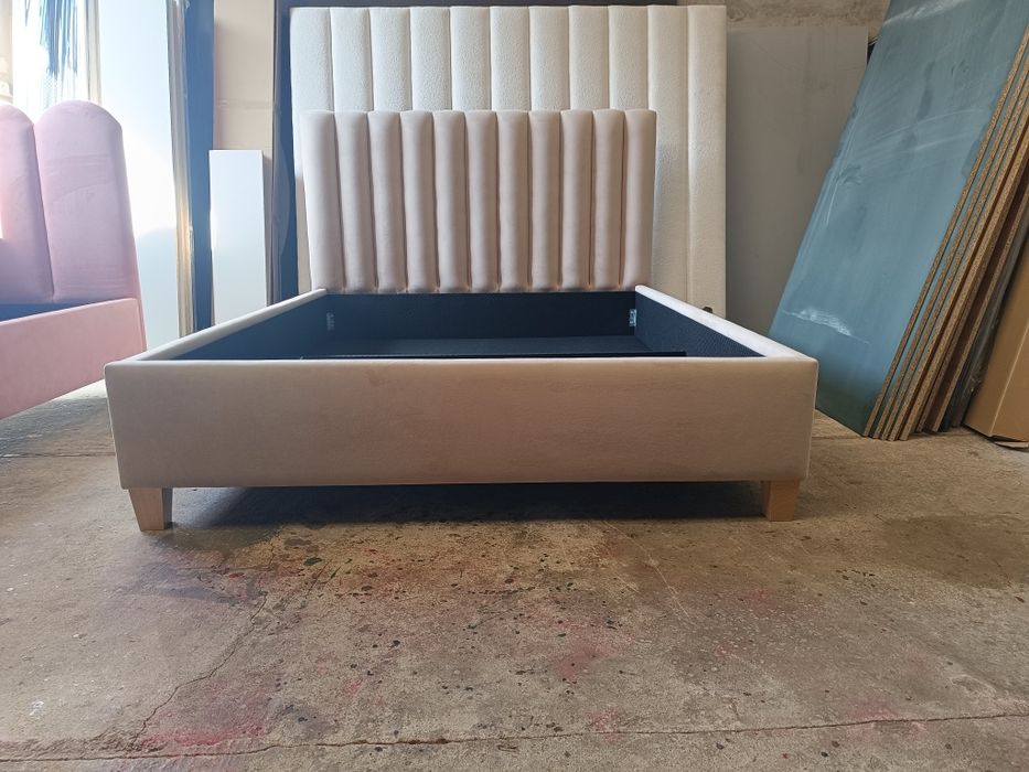 Sypialnia panele łóżko tapicerowane stelaż pojemnik 220 200x200 welur