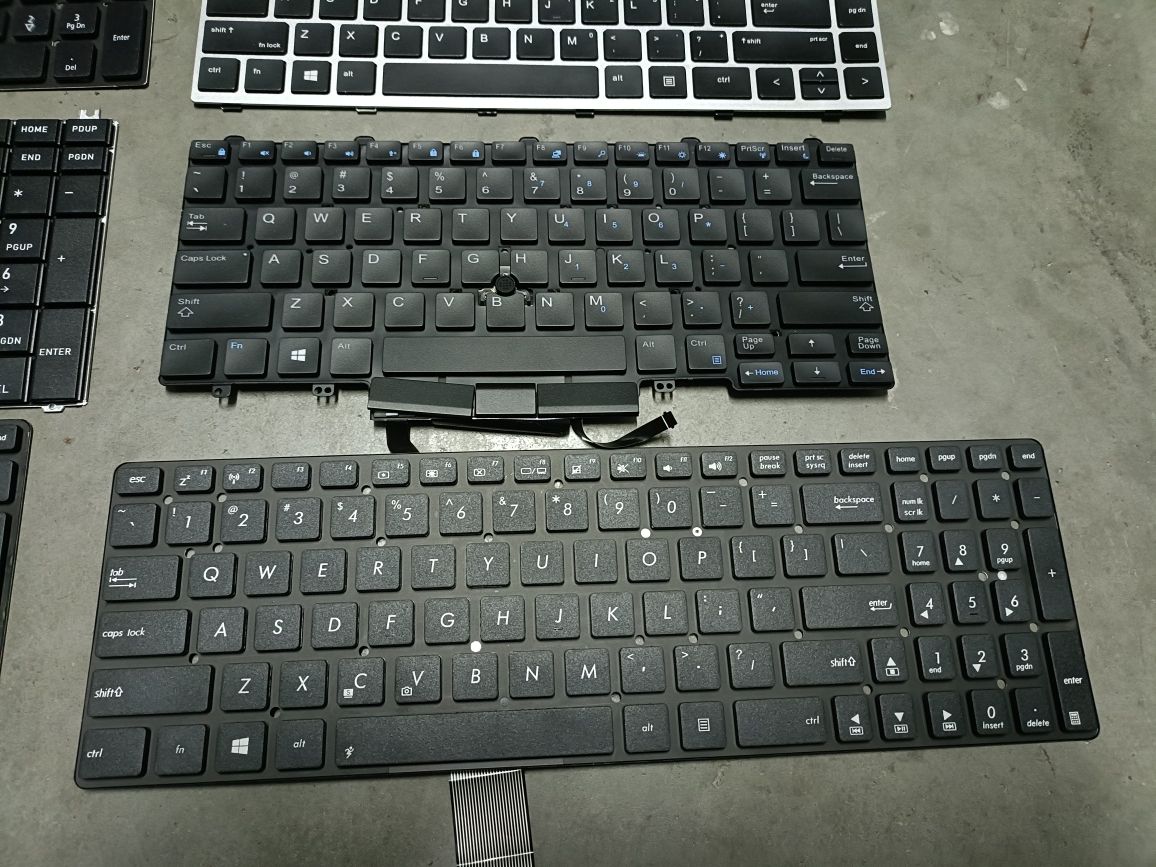 Uszkodzone klawiatury do laptopów, cena za 10 sztuk