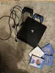 Konsola ps4 pro…