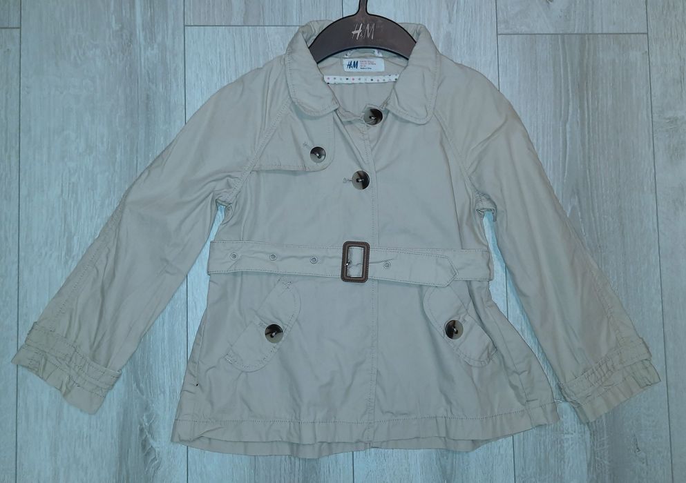 Beżowy płaszczyk H&M r. 116/122