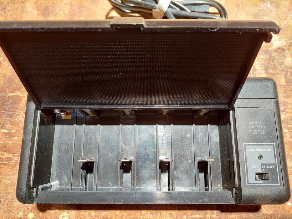 Ładowarka Philips Standard Universal Battery Charger PNC 251