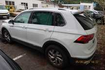 VW Tiguan uszkodzony