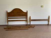 Cama em madeira pinho mel