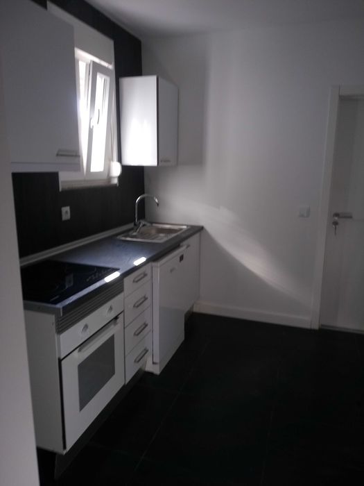 Casa mobilada para arrendar no Centro do Porto (T2)