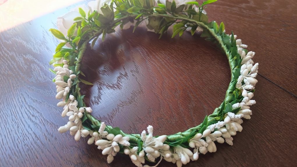 Zestaw komunijny r 140 Emmie Mariage sukienka, halka i wianek
