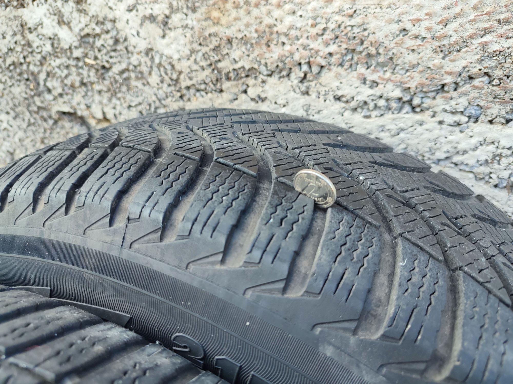 Зимняя резина шины Michelin Alpin / Nitto sn2 /215/60 R17