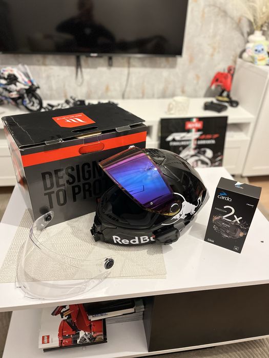 Mt helmets 4 sv + cardo Freecome 2x