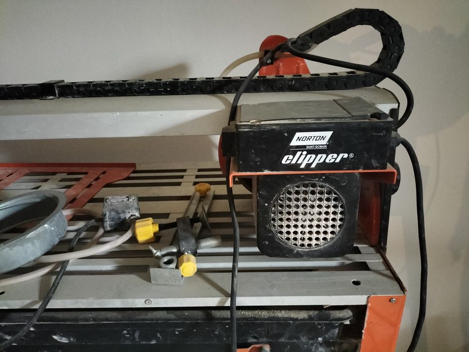 Przecinarka Clipper