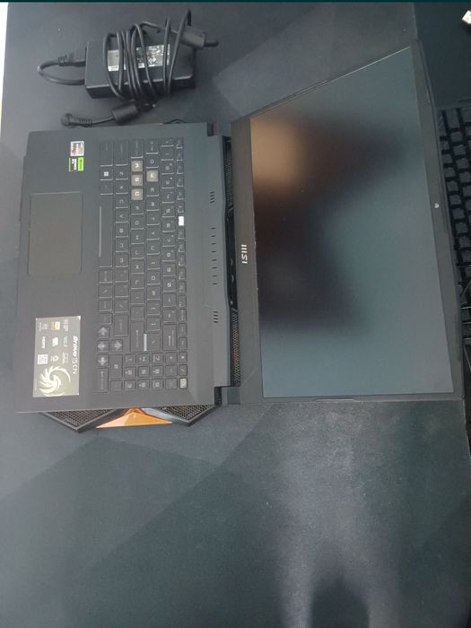 Laptop MSI Bravo 15 C7V