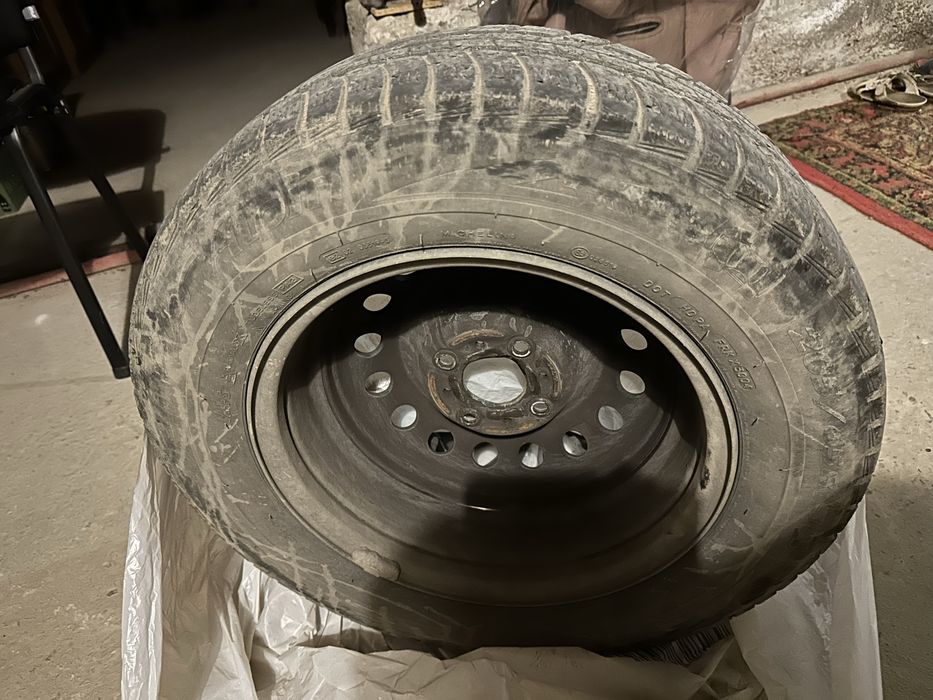 Комплект! Зимові шини 205/65 R15 на сталевих дисках