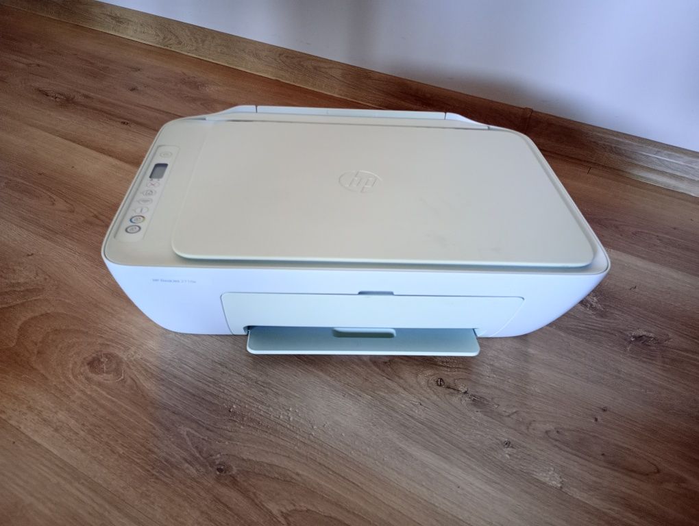 Urządzenie wielofunkcyjne/Drukarka HP DeskJet 2710e . Jak Nowa.