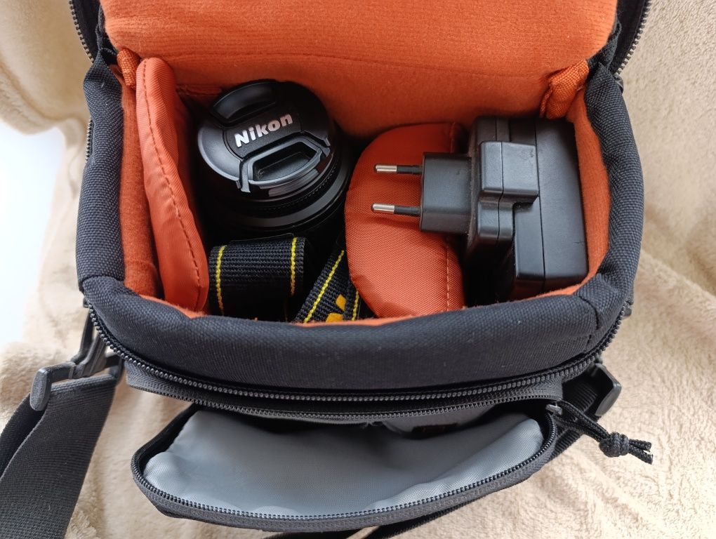 Фотоапарат Nikon D3100