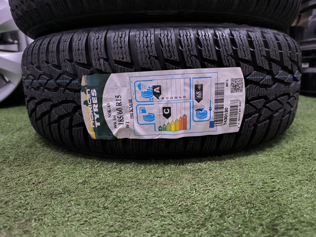 Nowe 4 x 185/60/15 Nokian WR D4 Opony Zimowe Wysyłka