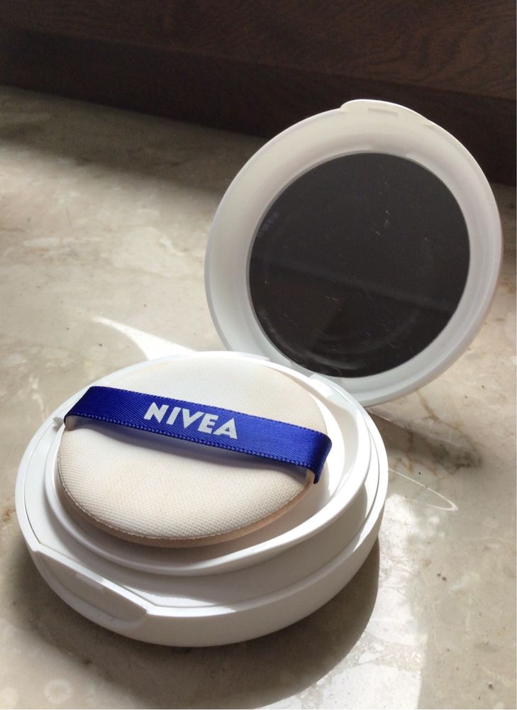 NIVEA cellular cushion krem-podkład w poduszce kolor naturalny, 15 g