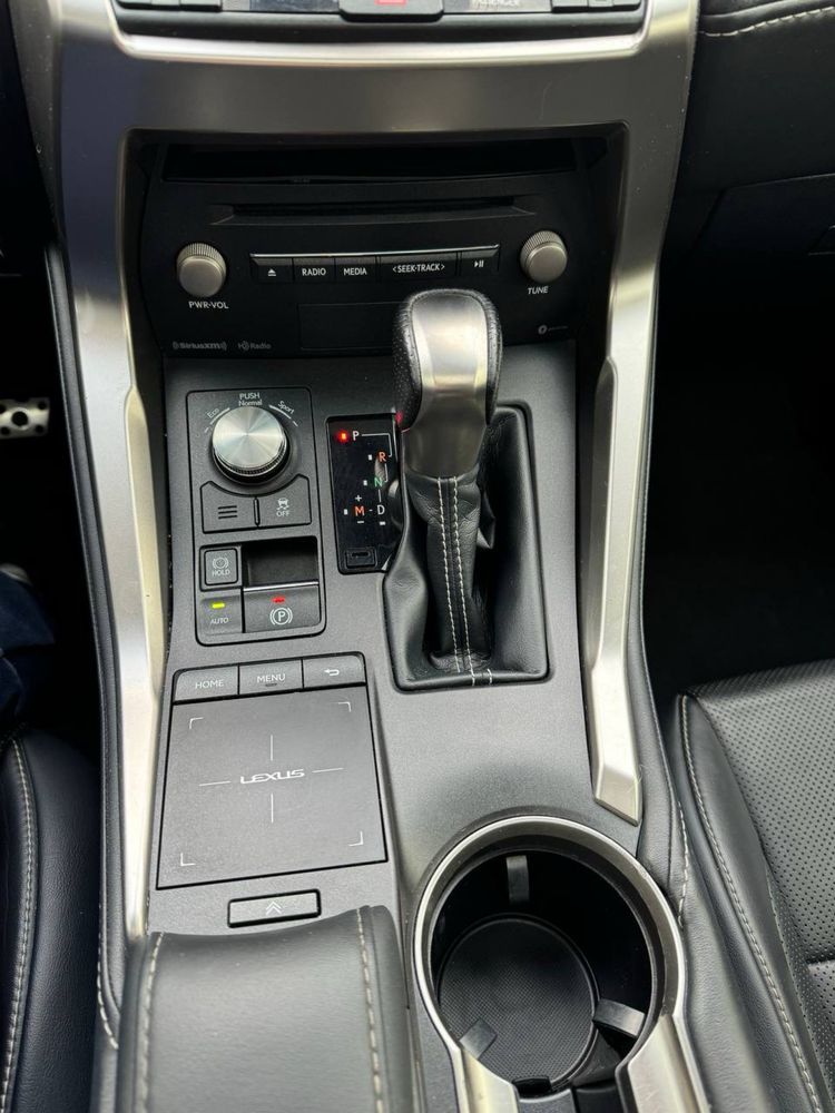 Продам авто Lexus nx 300 f-sport. 2017