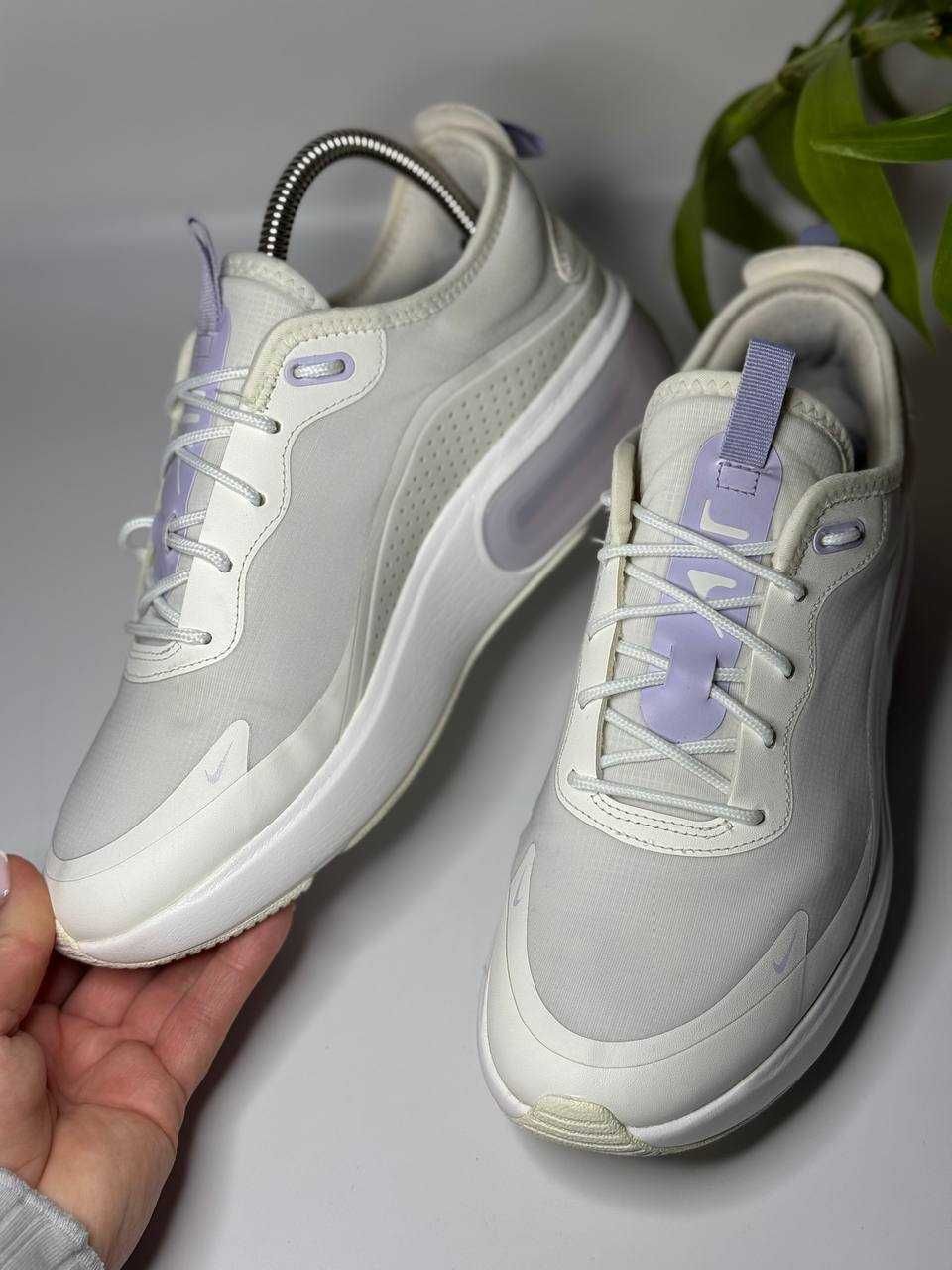Оригінальні кросівки Nike
