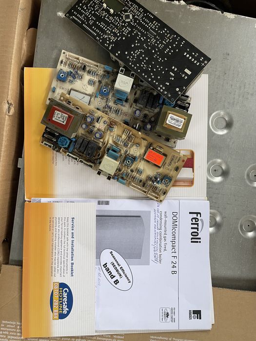 Kocioł gazowy Ferroli piec dwufunkcyjny