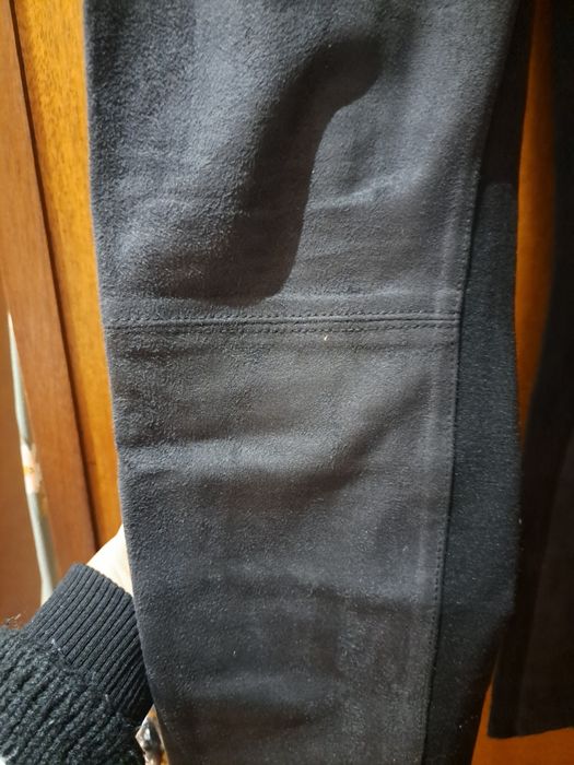 Leggins tipo pele de pêssego na parte da frente