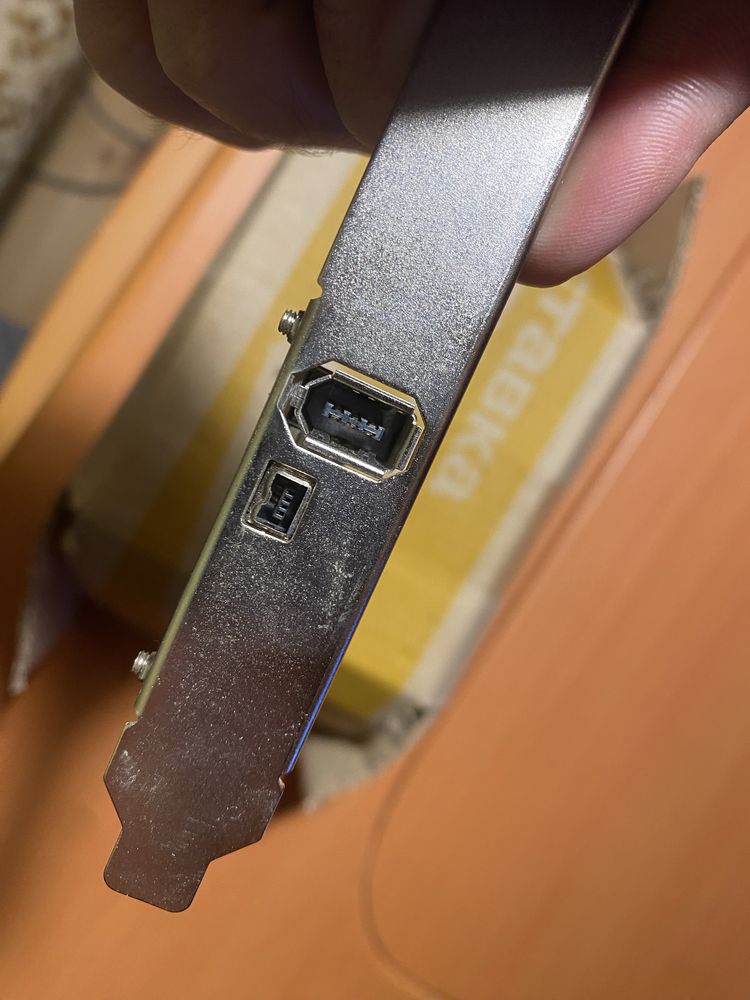 Плата розширення PCI 1394 A