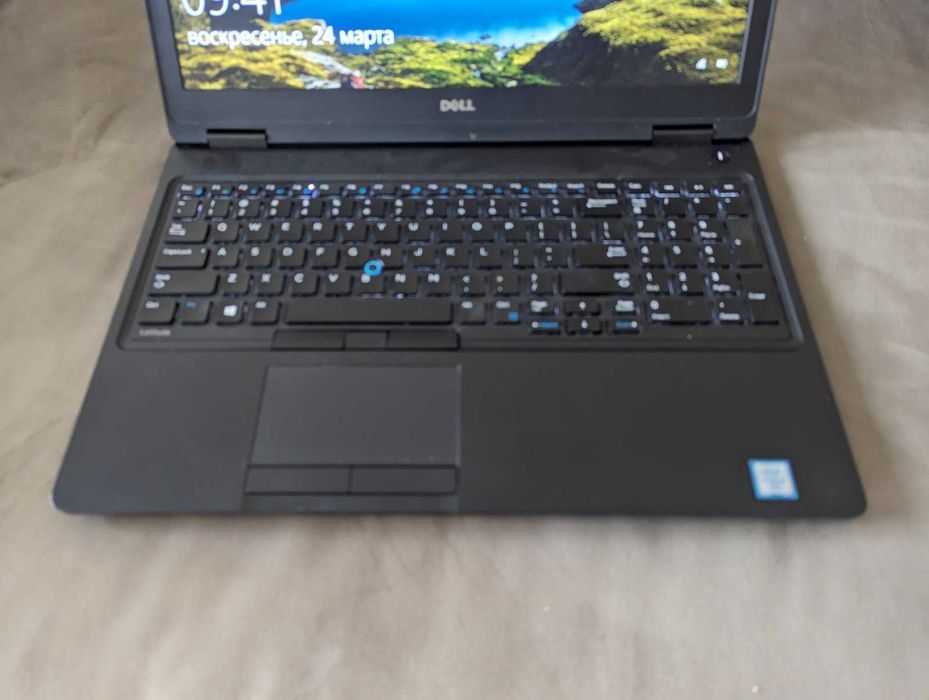 Dell latitude E5580 15.6' IPS i5-6440HQ DDR4 16/256Gb GeForce 940MX