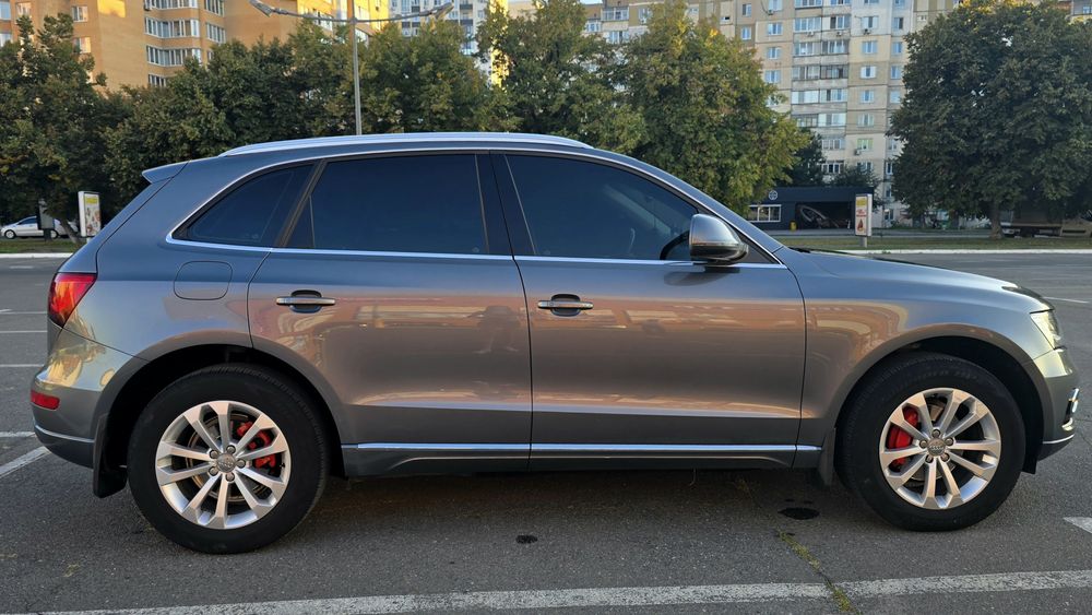Офіційна Audi Q5