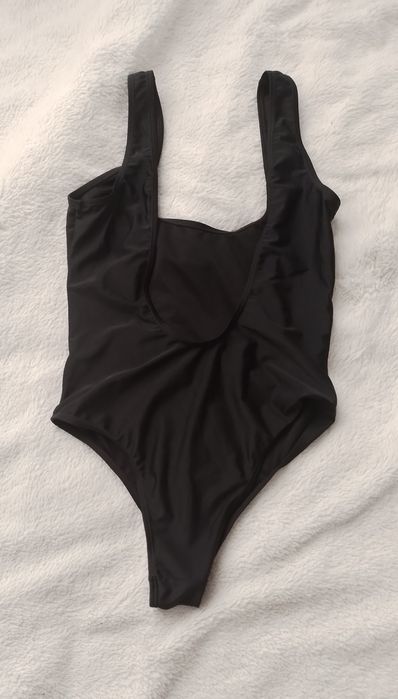 Nowy czarny jednoczęściowy kostium kąpielowy Sinsay rozm.M