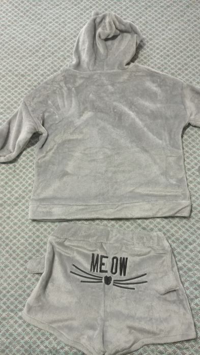 Плюшева піжамка сіра