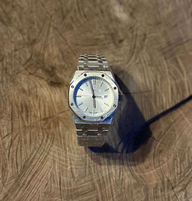 Relógio Suíço Royal King Jules Louis Edward - 42mm - Branco