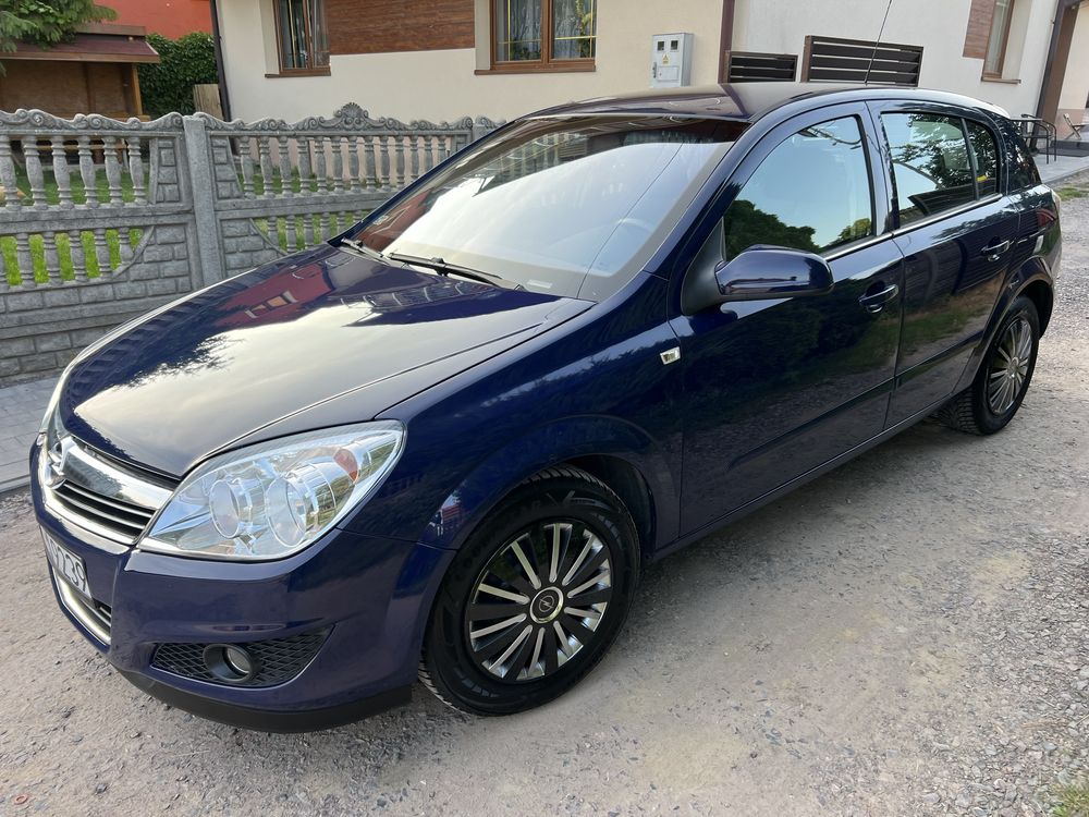 Opel Astra H 1.6 Benzyna Sekwencja GAZ Klima Ambient Light 2008Rok