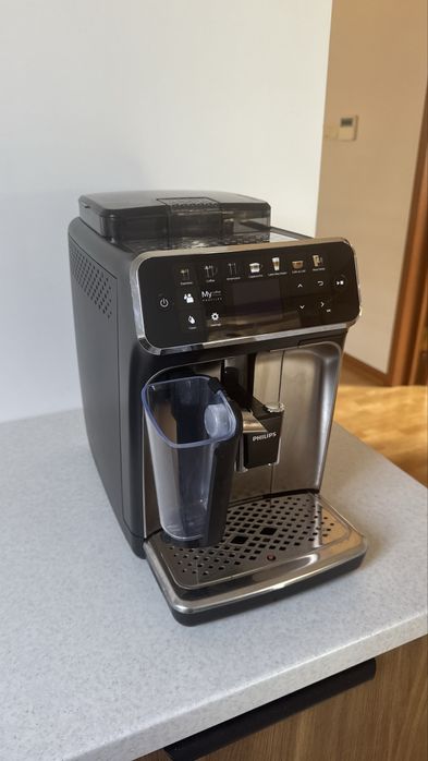 Ekspres do kawy Philips LatteGo 5447/90