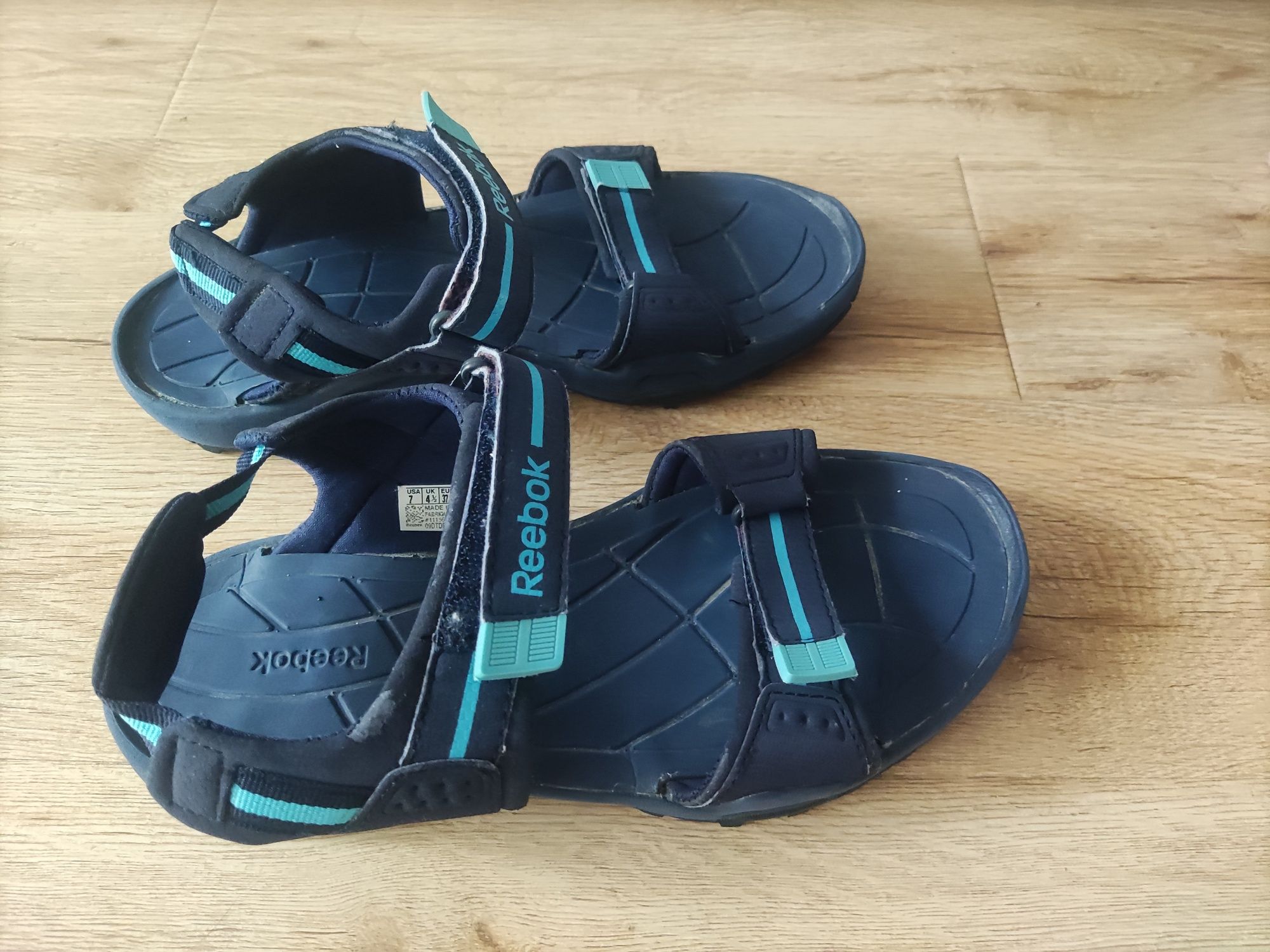 Sandały Reebok rozmiar 37,5