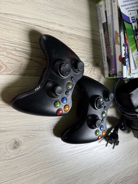 Xbox 360 256gb pamieci 2 pady i gry