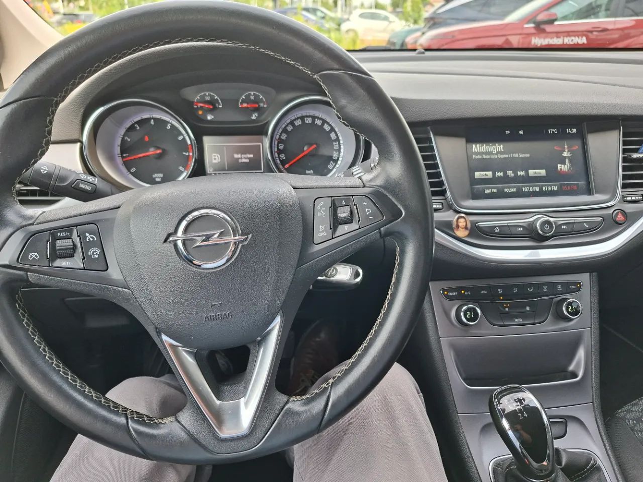 Opel Astra Astra HB ENJOY + Pakiet Enjoy Biznes Plus 1,4 100KM