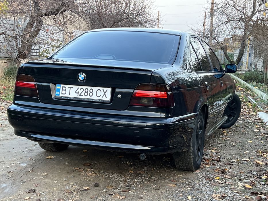 Продам BMW e39, 2.2 Мех, Газ , 2003 год