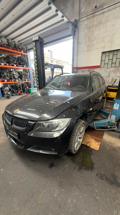 BMW e90/e91/e92 330d para vender ás peças