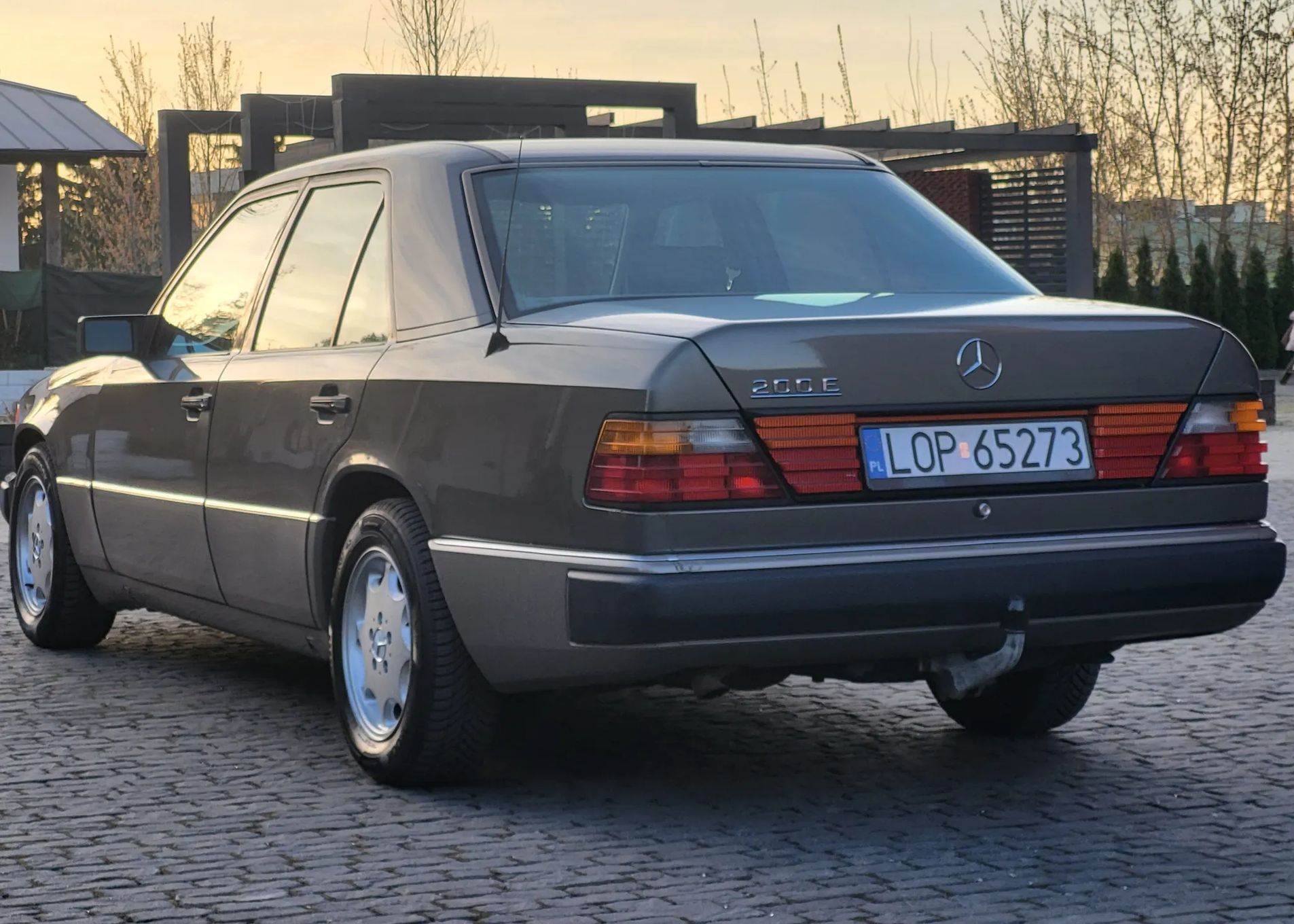 Mercedes-Benz W124 (1984-1993) 2.0 118km Szyberdach Piękny *141.000km*